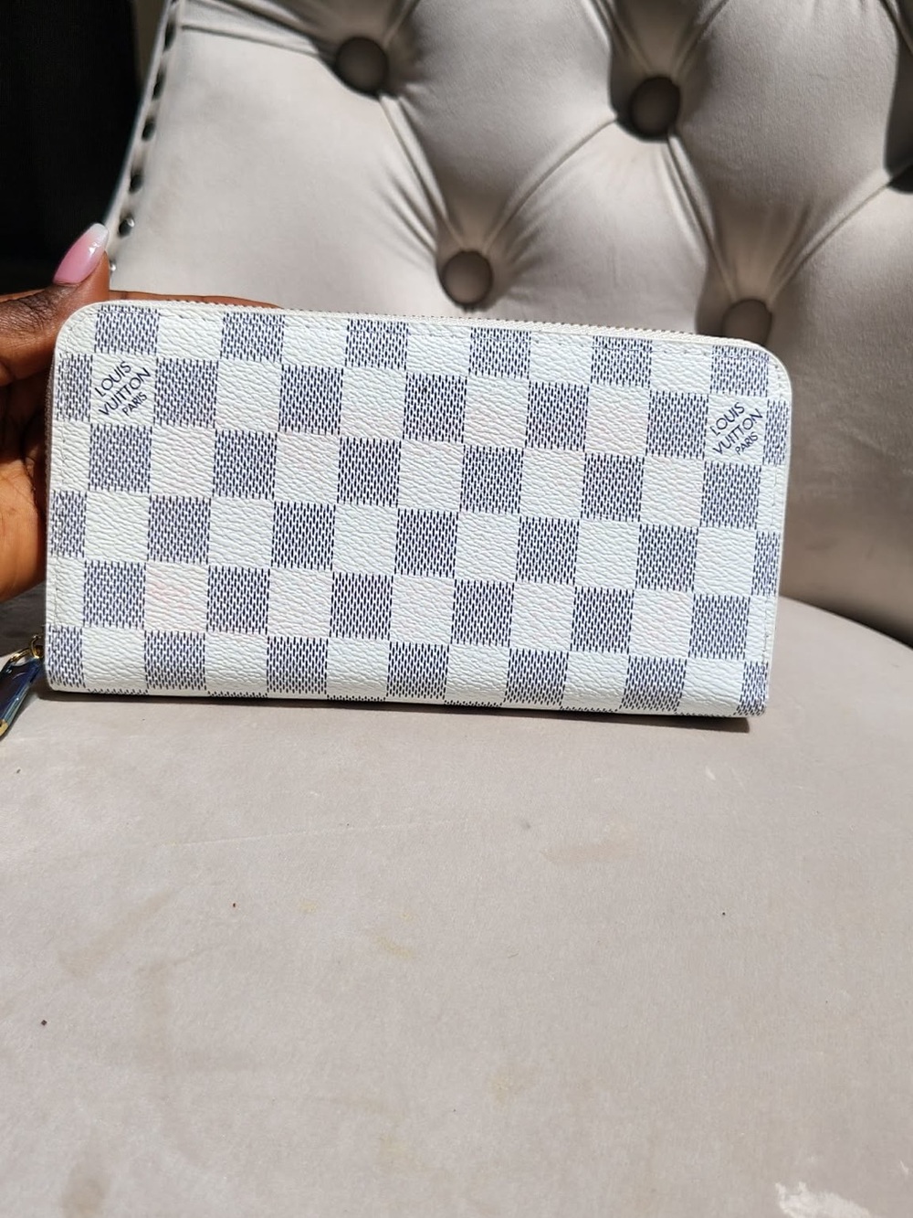Luxury Checkered Zip-Around Wallet in White and Blue-Gray